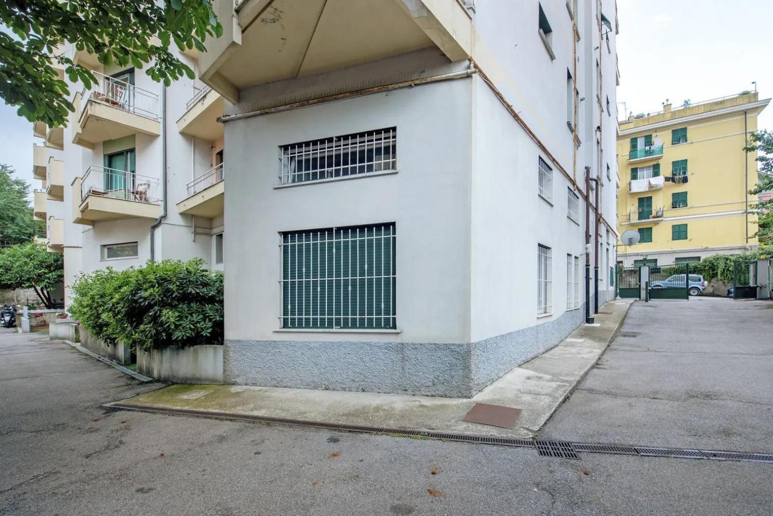 Montallegro 32M Free Parking Genoa Exterior photo